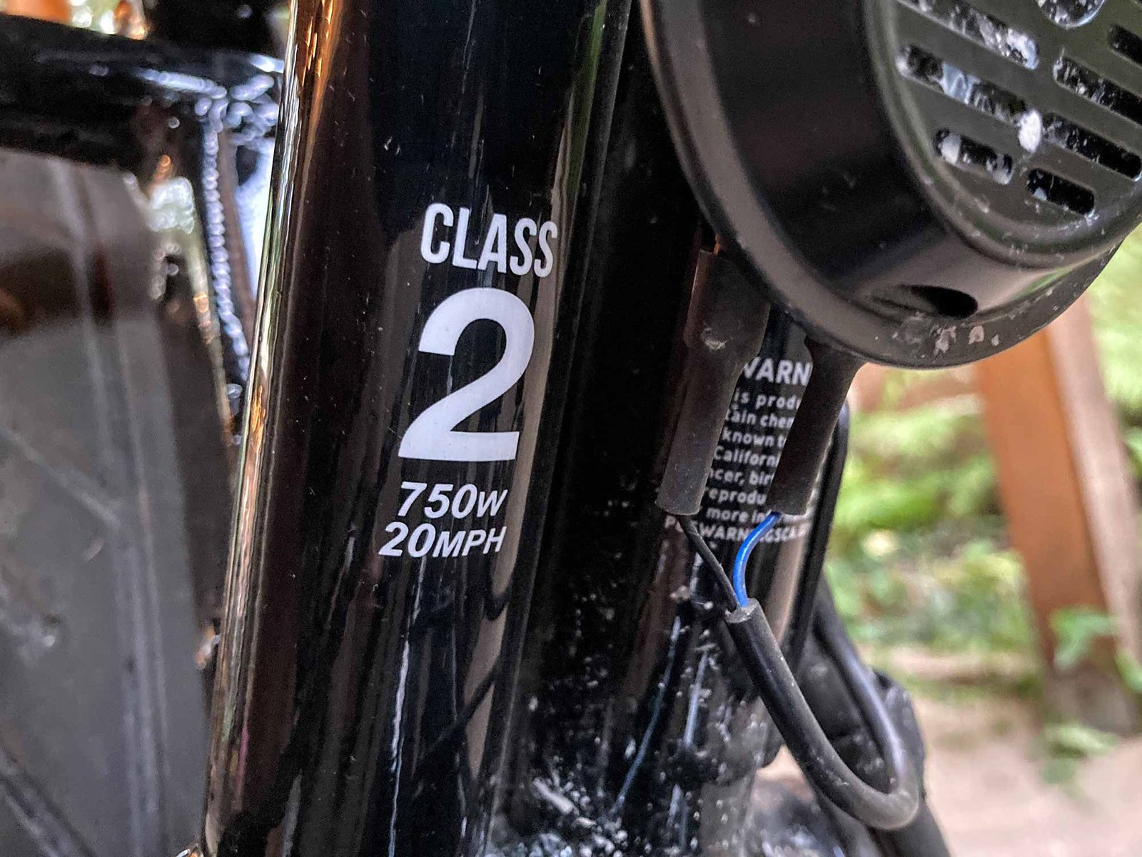 Le Brooklyn est préprogrammé en tant que vélo électrique de classe 2, mais sautez une classe pour passer à la classe 3.